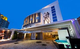 ホテルcue町田（大人専用）